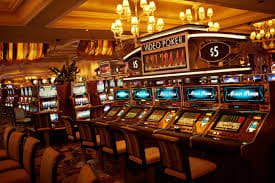 Live dealer roulette and baccarat tables available on sg777 slot Philippines